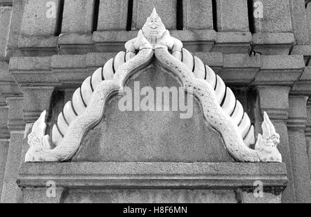 Détail de l'Ho à l'ourlet Monthian Thewarat, le culte du Golden Palace de Dieu Roi, dans le parc à l'entrée du Palais de Bang Pa-in i Banque D'Images