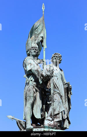 Monument à la 14e siècle héros flamand Jan Breydel et Pieter de Coninck à la place du marché à Bruges, Belgique Banque D'Images