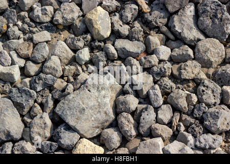 Collecte de fonds - texture composée de pierres brutes sur le terrain Banque D'Images