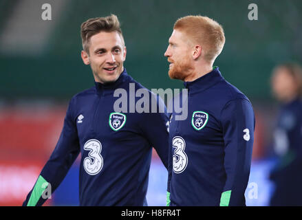 République d'Irlande est Kevin Doyle (à gauche) et Paul McShane au cours de la séance de formation au stade Ernst-Happel, Vienne, Autriche. Banque D'Images