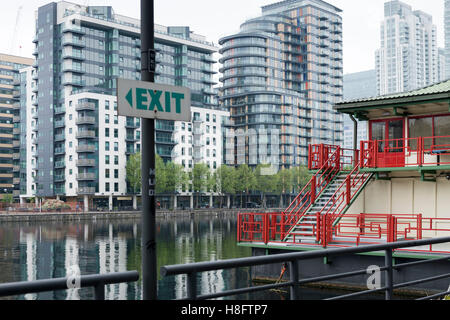 L'Angleterre, Londres, l'architecture moderne dans le Docklands Banque D'Images