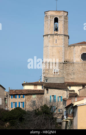 Frankreich, Cote d Azur, Departement Var, Lorgues (provenzalisch Lorgue), die Pfarrkirche und guinée Saint-Marti Marstall Banque D'Images