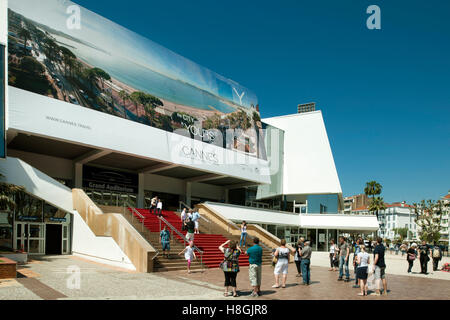 Frankreich, Cote d Azur, Cannes, die Internationalen Filmfestspiele finden im Palais des Festivals statt. Banque D'Images