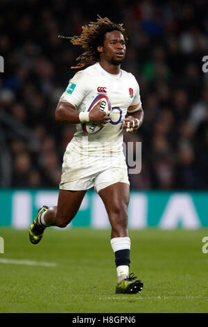 Londres, Royaume-Uni. 12 novembre, 2016. Marland Yarde Angleterre Angleterre v l'Afrique du Sud, Internationaux de novembre 2016 Twickenham, Londres, Angleterre 12 novembre 2016 l'Angleterre v l'Afrique du Sud internationaux de novembre 2016 Le Stade de Twickenham, Londres, Angleterre Allstar Crédit : photo library/Alamy Live News Banque D'Images