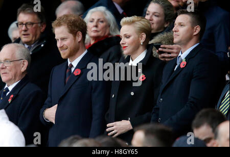 Londres, Royaume-Uni. 12 novembre, 2016. Le prince Harry et la Princesse Charlene de Monaco l'Angleterre v l'Afrique du Sud l'Angleterre v l'Afrique du Sud, Internationaux de novembre 2016 Twickenham, Londres, Angleterre 12 novembre 2016 Internationaux de novembre 2016 Le Stade de Twickenham, Londres, Angleterre Allstar Crédit : photo library/Alamy Live News Banque D'Images