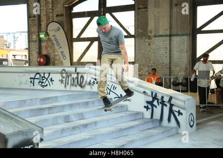 Sydney, Australie. 13 novembre 2016. Faites Sydney : mode, musique, Skate à Carriageworks. Sur la photo : Hubba Hideout skate la concurrence. Credit : Crédit : Richard Milnes/Alamy Live News Banque D'Images