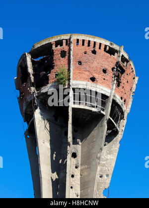 Château d'eau de Vukovar, Croatie. Au cours de la bataille de Vukovar en 1991, la tour d'eau a été l'une des cibles les plus fréquentes d'un Banque D'Images