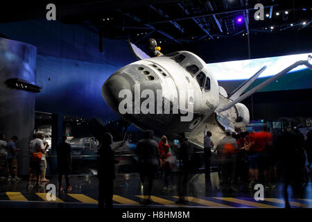 La navette spatiale Atlantis au Centre spatial Kennedy, en Floride, aux États-Unis. Banque D'Images