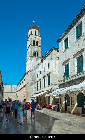 Rue principale de Dubrovnik à l'intérieur de la vieille partie fortifiée, Croatie Banque D'Images