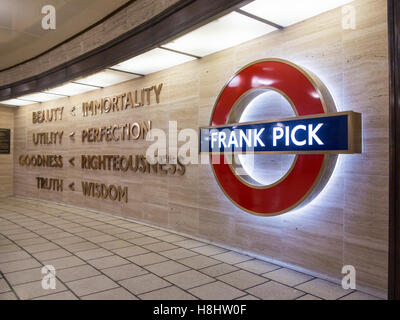 Londres - Frank Pick cocarde dévoilée à Piccadilly Circus Banque D'Images