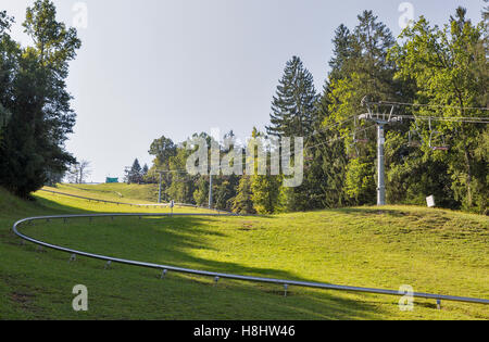 Luge d'été et le télésiège de Bled, Slovénie Banque D'Images