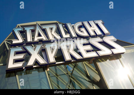 L'Allemagne, la région de la Ruhr, Bochum, théâtre la comédie musicale Starlight Express. Banque D'Images