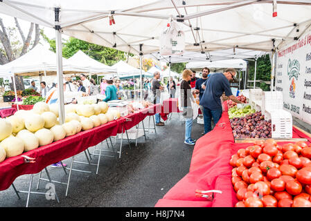 Marché de producteurs de la rue Carmel Californie Banque D'Images