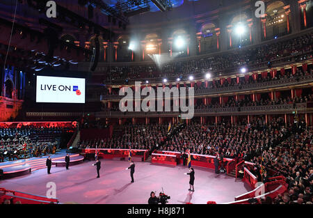 Une vue générale de la Royal Festival annuel du souvenir au Royal Albert Hall de Londres. Banque D'Images