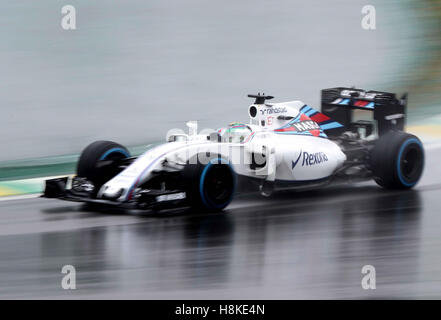 Sao Paulo, Brésil. 13Th Nov, 2016. Williams le pilote brésilien Felipe Massa durs pendant le Grand Prix du Brésil de Formule 1 à Sao Paulo, Brésil, le 13 novembre, 2016. Crédit : Gabriela Bilo/AGENCIA ESTADO/Xinhua/Alamy Live News Banque D'Images