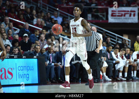 Philadelphie, Pennsylvanie, USA. 14Th Nov, 2016. Temple Owls guard QUINTON ROSE (13) apporte la balle-cour au cours de la conférence ne tient pas de basket-ball jeu joué à l'Liacouras Center de Philadelphie. © Ken Inness/ZUMA/Alamy Fil Live News Banque D'Images