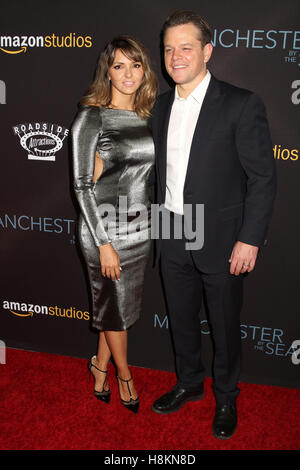 Beverly Hills, CA, USA. 14Th Nov, 2016. 14 novembre 2016 - Los Angeles, Californie - Luciana Barroso, Matt Damon. ''MManchester par la mer'' Los Angeles Premiere tenue à l'Academy of Motion Picture Arts & Sciences. Crédit photo : Byron Purvis/AdMedia Crédit : Byron Purvis/AdMedia/ZUMA/Alamy Fil Live News Banque D'Images