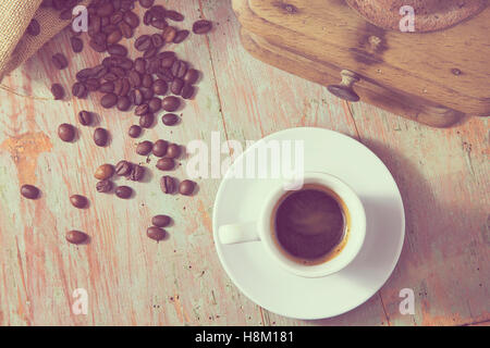 Frais généraux d'une tasse de café espresso en style vintage Banque D'Images