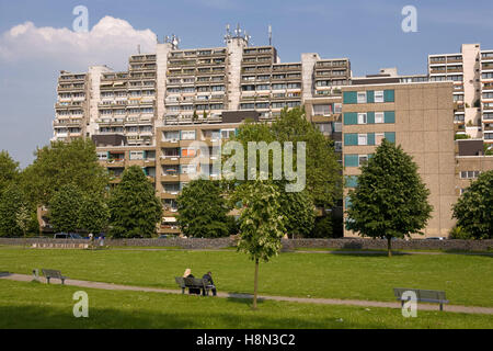 L'Allemagne, la Ruhr, Dortmund, l'Hannibal immeuble de grande hauteur dans le quartier Dorstfeld. Banque D'Images