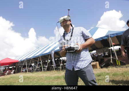 Mondes 2016 drone. La course, 2016 Bourdon. Koaloa tenue le ranch, O'hau island, Hawaii. Sur la photo : un projet pilote en action Banque D'Images