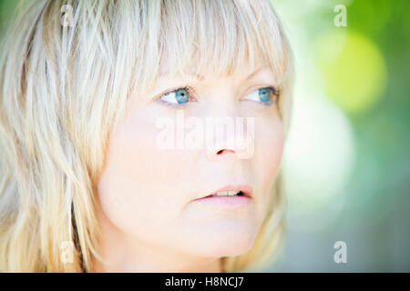 Portrait de jeune femme Banque D'Images