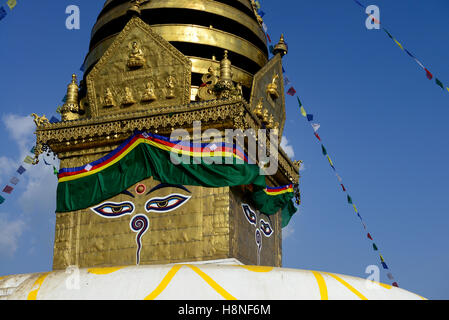 Katmandou, Népal Stupa de Swayambhu bouddhiste Banque D'Images