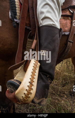 Gros plan du boot en cow-boy à cheval étrier Banque D'Images