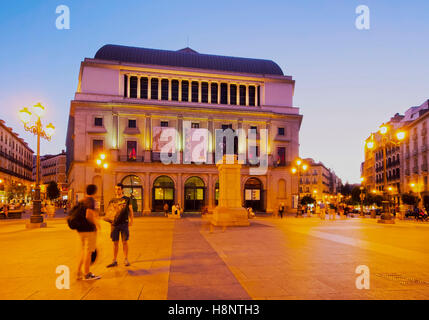 Espagne, Madrid, Plaza Isabel II, vue du Teatro Real. Banque D'Images