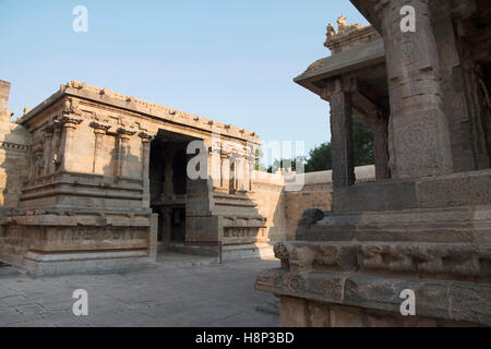 Entrée privée, Deivanayaki Amman de culte, à proximité de Temple d'Airavatesvara, Darasuram, Tamil Nadu, Inde. Banque D'Images