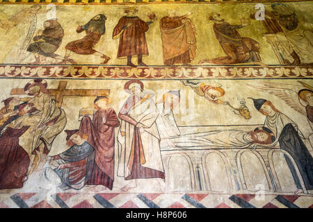 Royaume-uni, Angleterre, dans le Yorkshire, Richmond - peintures religieuses sur les murs intérieurs de l'église paroissiale de Saint Agatha loc d'Easby Banque D'Images
