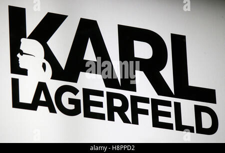 Logo das der Marke 'Karl Lagerfeld', Berlin. Banque D'Images