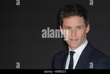 London, UK 15 Nov, 2016.. Taylor Lautner assiste à la première européenne de "Vie et habitat des animaux fantastiques" à l'Empire Leciester Square. Credit : Ferdaus Shamim/ZUMA/Alamy Fil Live News Banque D'Images