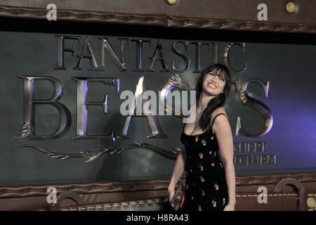 Londres, Royaume-Uni. 15 Nov, 2016. Daisy Lowe modèle arrive à la première européenne du film "Vie et habitat des animaux fantastiques" à Londres, Royaume-Uni, 15 novembre 2016. Photo : PHILIP DETHLEFS/dpa/Alamy Live News Banque D'Images