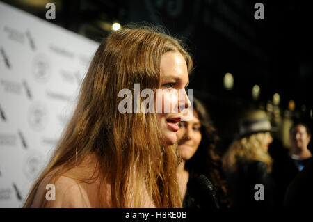 Los Angeles, USA. 15 novembre 2016.Maggie Rogers participe à Hollywood célèbre Gala 75e anniversaire de Capitol Records le 15 novembre 2016 à Hollywood, Californie. © l'accès Photo/Alamy Live News Banque D'Images