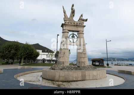 Monument À Juan De La Cosa Sur La Promenade Maritime À Santoña, Cantabrie, Espagne, Europe Banque D'Images