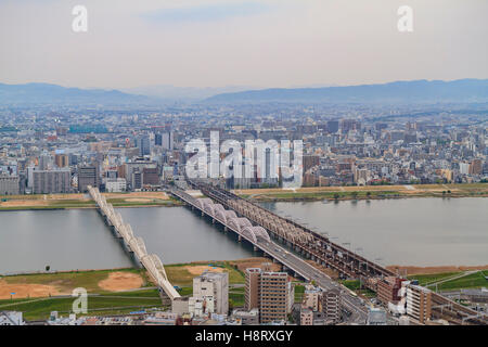 Osaka, APR 30 : Belle scène de Umeda Sky Building le 30 Avr 2011 à Osaka, Japon Banque D'Images