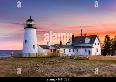 Point de Pemaquid Light à Bristol, Maine, USA. Banque D'Images