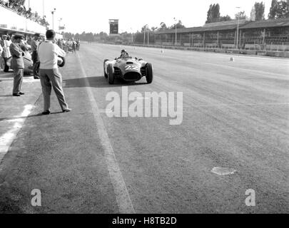 Grand Prix d'Italie 1956 FANGIO LANCIA FERRARI Banque D'Images