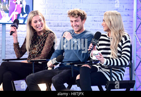 Frankie Gaff, Sam Thompson et Stephanie Pratt, de fait, à Chelsea, parlant à une série d'événements Londres CONSTRUIRE AOL AOL à Capper Street à Londres. Banque D'Images