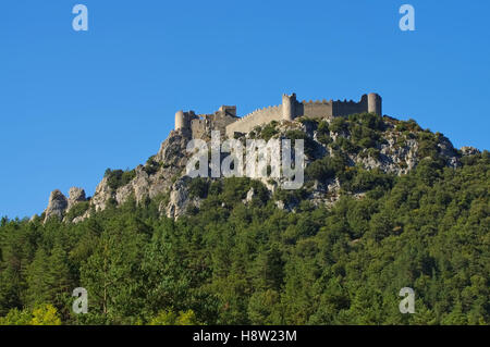 Burg Puilaurens im Süden - Carouge (Ge) château cathare de Puilaurens dans le sud de la France Banque D'Images