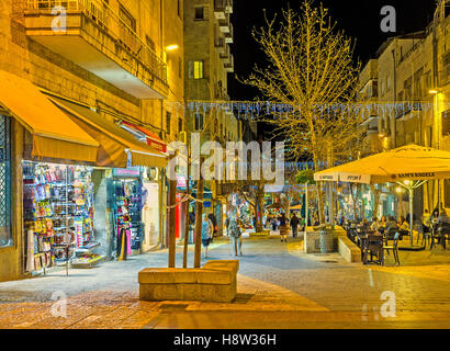 La rue Ben Yehuda est la partie de la gare, et offre un grand nombre de souvenirs dans sa petite cale Banque D'Images