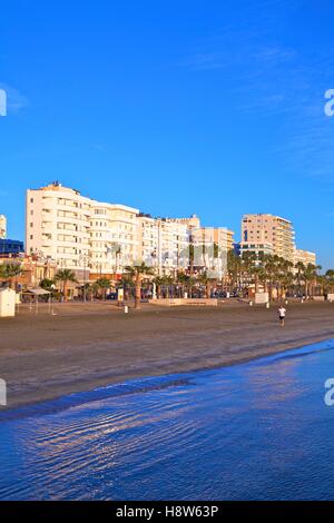 Plage de Larnaka, Larnaka, Chypre, Méditerranée orientale Banque D'Images