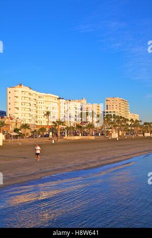 Plage de Larnaka, Larnaka, Chypre, Méditerranée orientale Banque D'Images