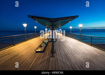 Boscombe Pier dans l'obscurité. Banque D'Images