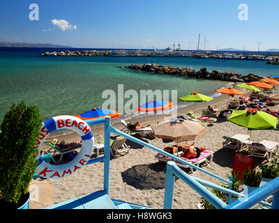 Kavos beach, Kamari, Kefalos, Athènes, Grèce. Banque D'Images