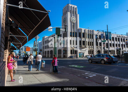 San Francisco, CA, USA, Personnes, scène de rue au centre-ville, San Francisco Chronicle Building Banque D'Images