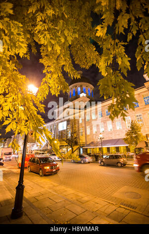 Le Marché Bonsecours Marche de Vieux Montréal à l'automne au crépuscule Banque D'Images