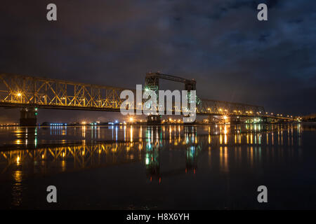 Pont de chemin de fer à Arkhangelsk, Russie Banque D'Images