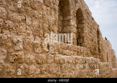 Close up of old stone building in couleur brun clair Banque D'Images