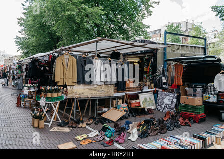 Amsterdam, Pays-Bas - 1 août 2016 : marché aux puces à Amsterdam Banque D'Images